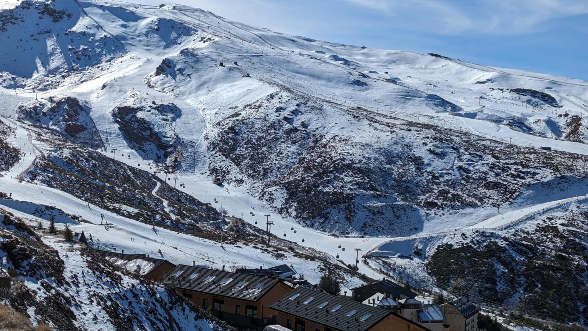 Apartamento Nievesol Con 2 Parking Y Wifi Lägenhet Sierra Nevada Exteriör bild